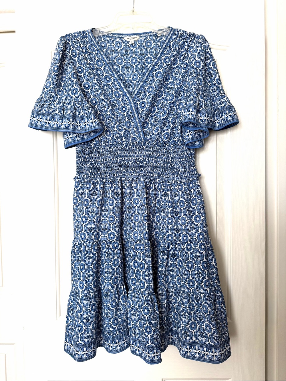 Max Studio Blue Printed V-Neck Smocked Waist Dress with Flutter Sleeves